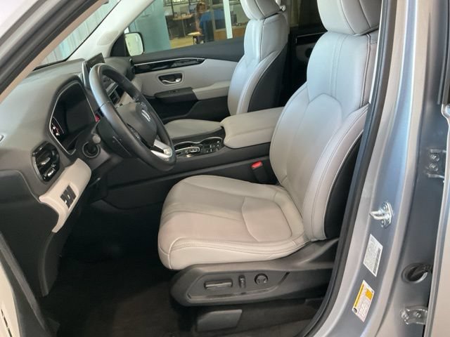 Certified 2025 Honda Pilot EX-L image 4