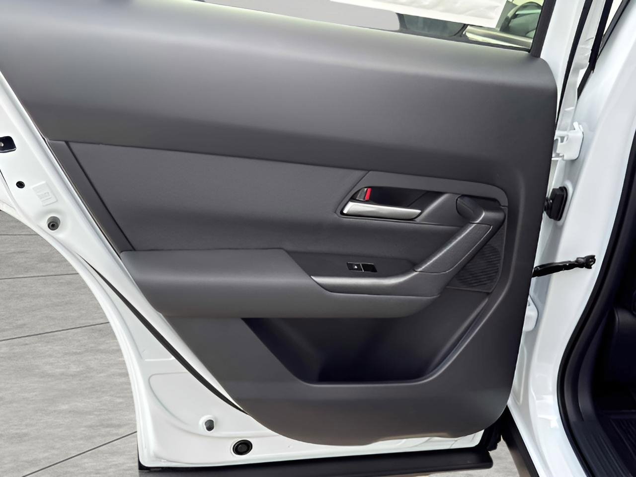 New 2025 MAZDA CX-50 AWD 2.5 Hybrid w/ Weather Package image 19