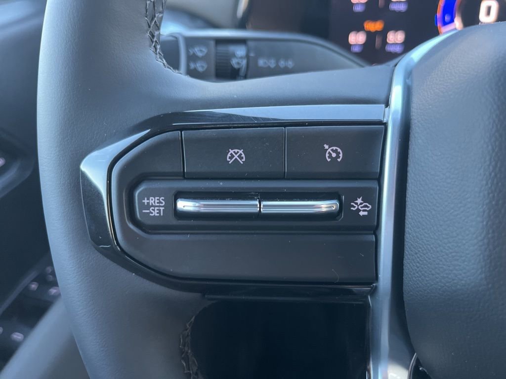 New 2026 Chevrolet Colorado ZR2 w/ Technology Package AWD/4WD image 31