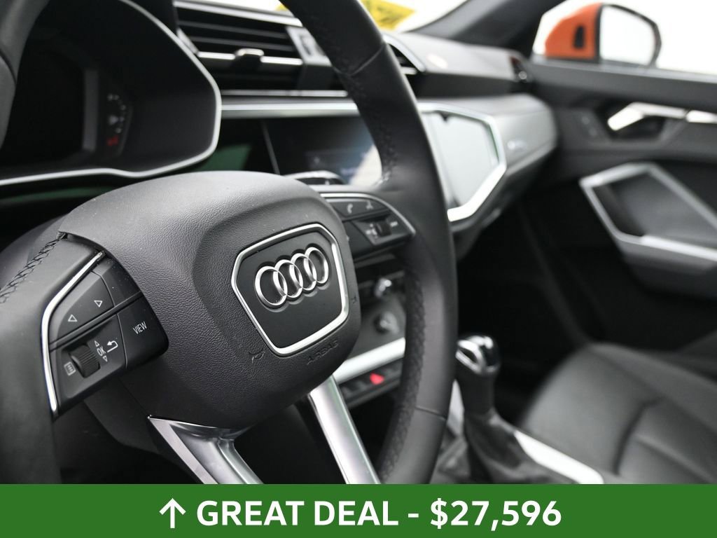Used 2025 Audi Q3 2.0T Premium image 36