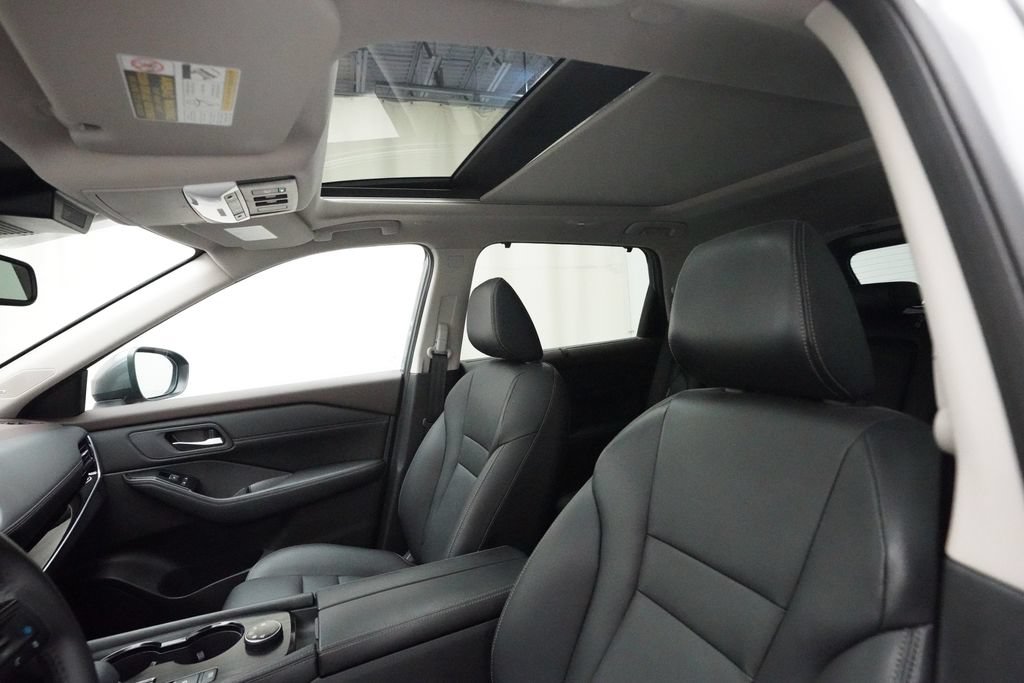 Certified 2023 Nissan Rogue SL w/ SL Premium Package AWD/4WD image 32