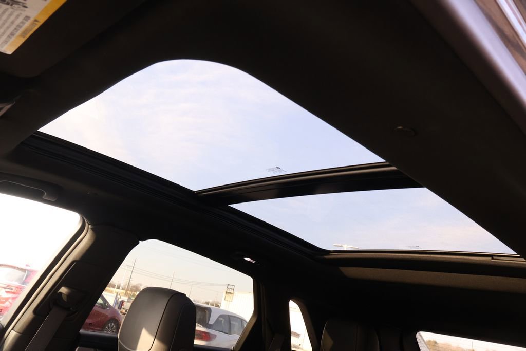 Used 2025 Cadillac XT5 Premium Luxury image 37