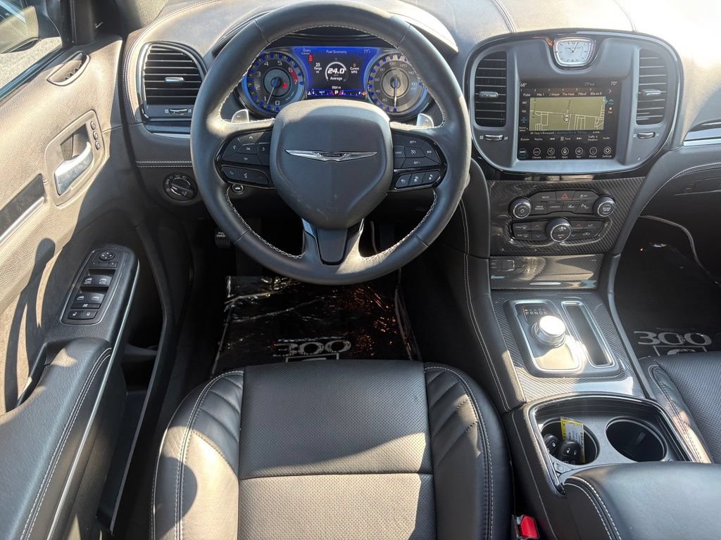 Used 2023 Chrysler 300 C RWD image 18