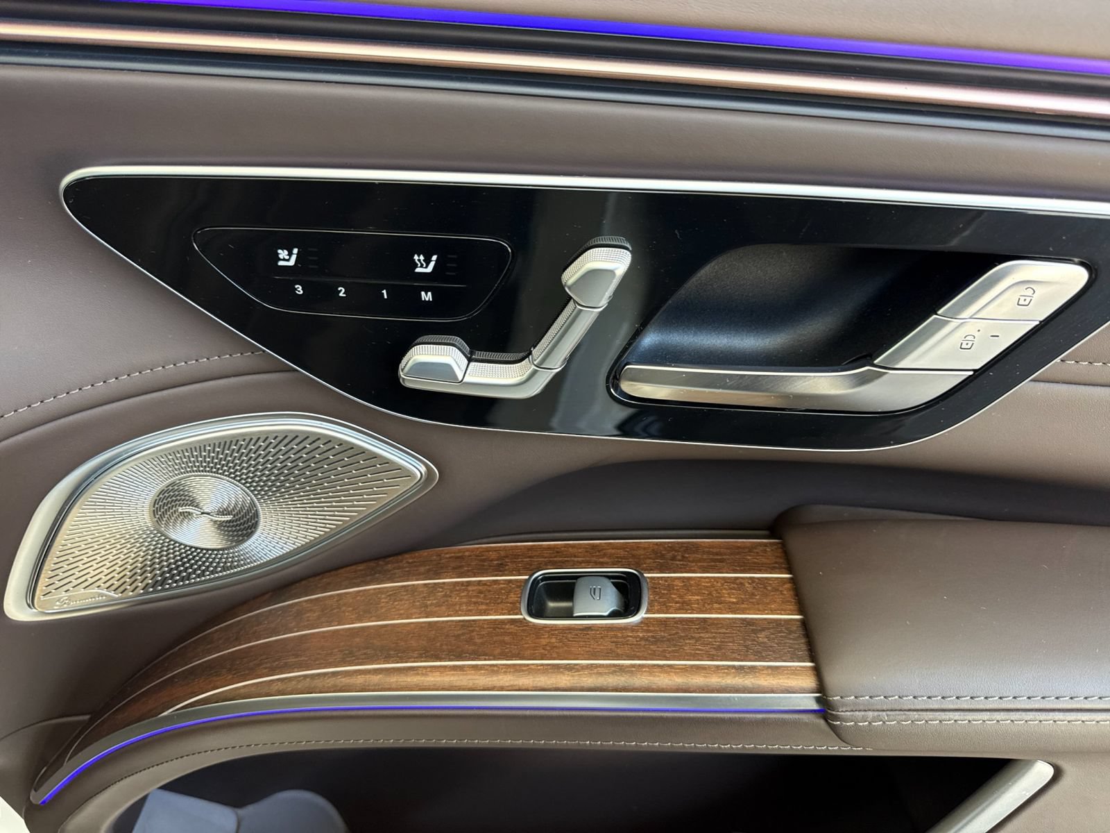 Used 2024 Mercedes-Benz Maybach EQS 680 4MATIC image 21