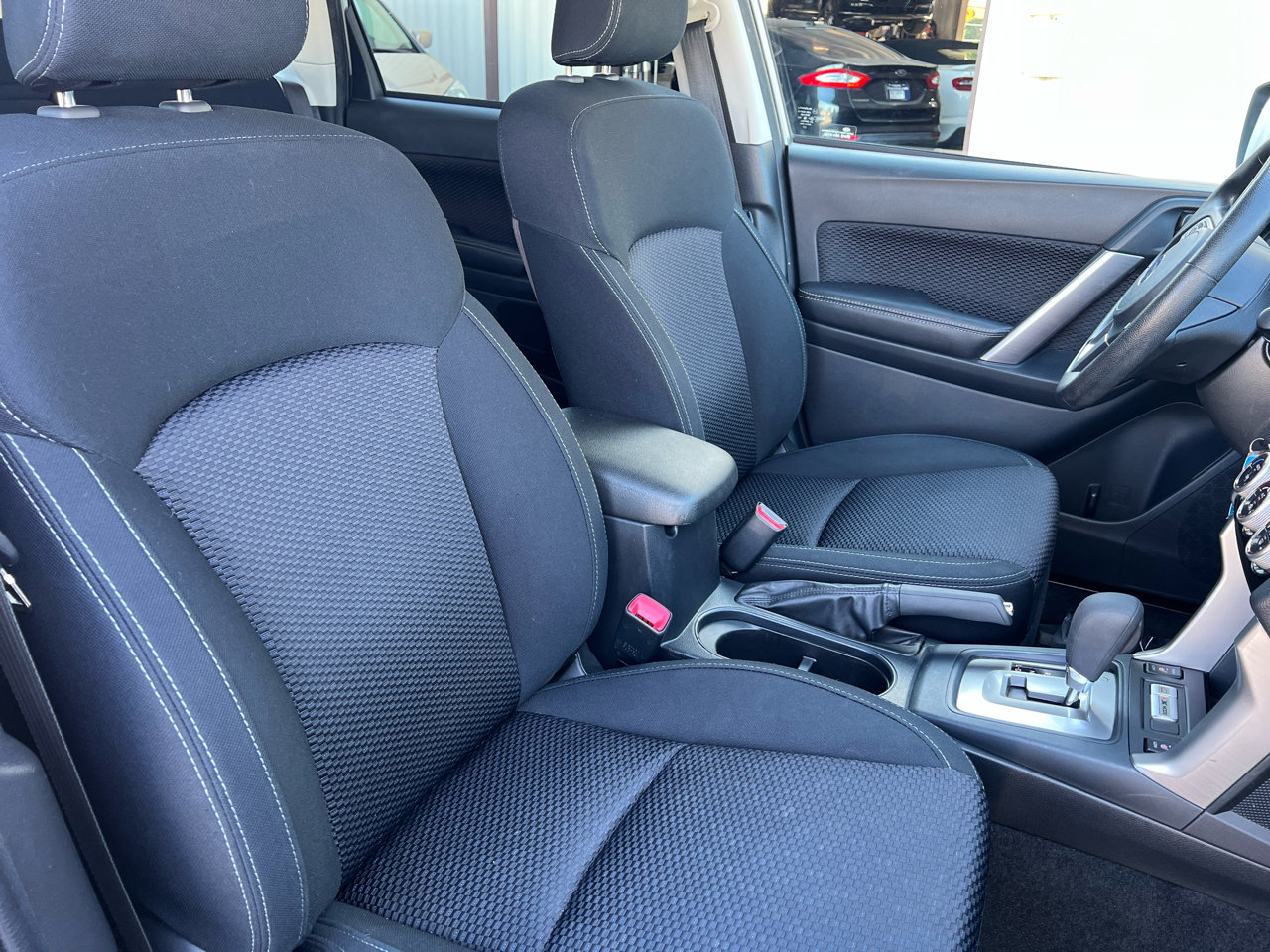 Used 2018 Subaru Forester 2.5i Premium w/ All-Weather Package image 43