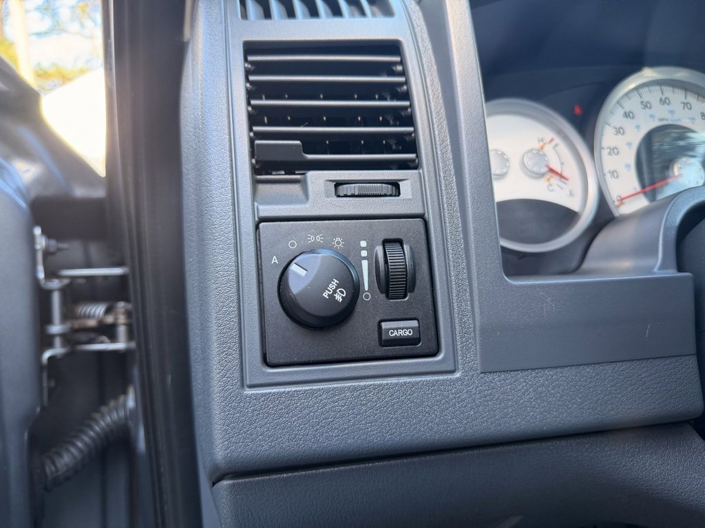 Used 2005 Dodge Dakota Laramie w/ Trailer Tow Group image 18