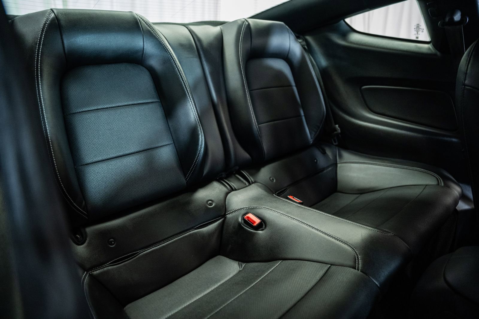 Used 2019 Ford Mustang Premium w/ Ecoboost Performance Package image 39