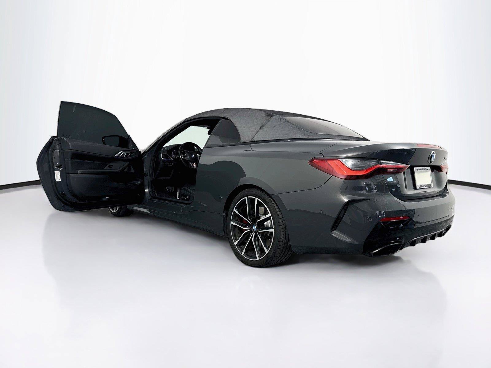 Used 2022 BMW M440i Convertible RWD image 19