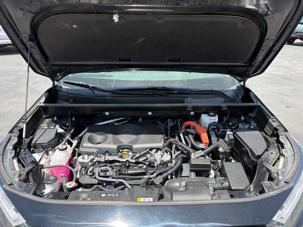 Used 2022 Toyota RAV4 XLE AWD/4WD image 31