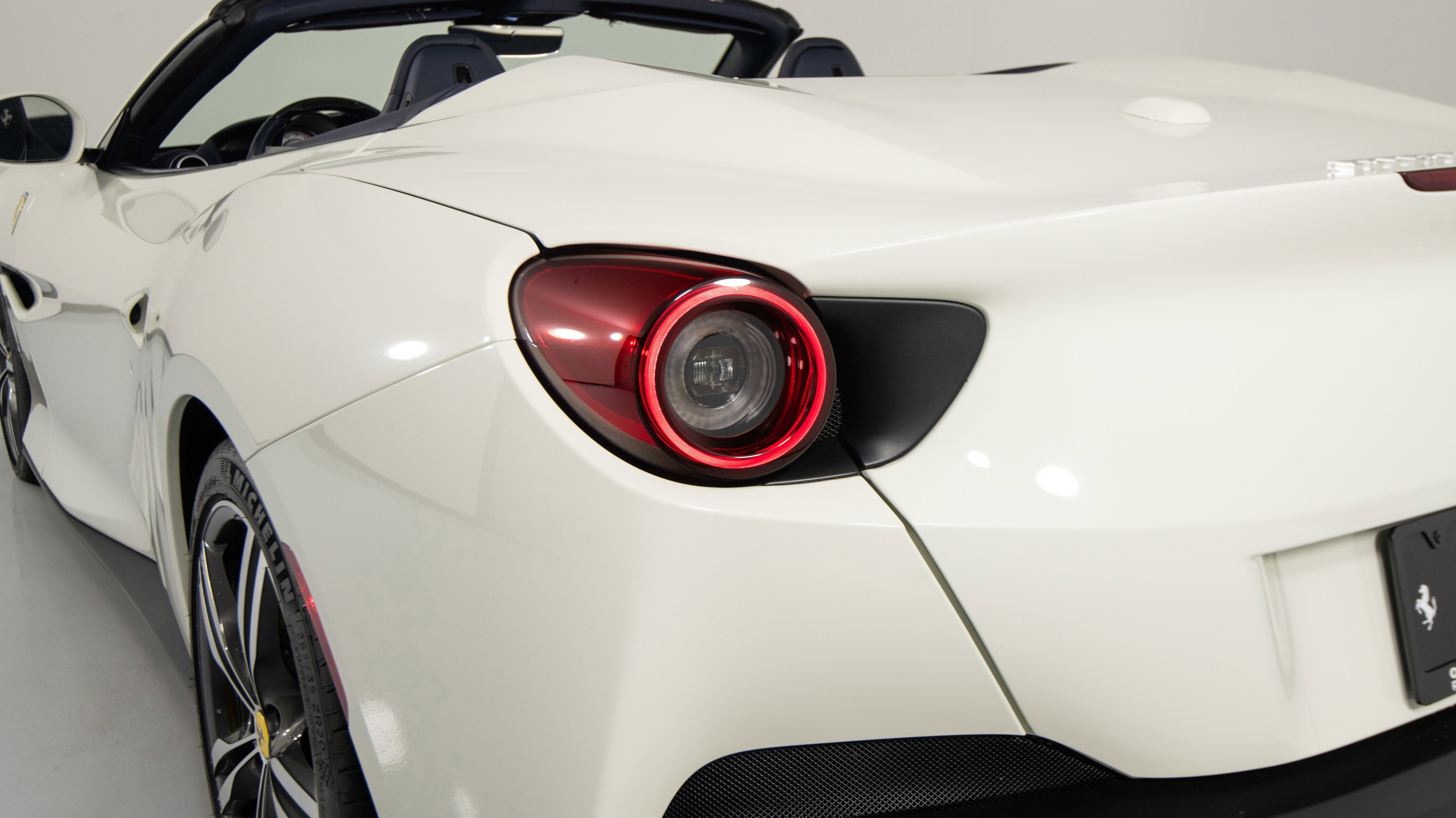 Certified 2020 Ferrari Portofino image 14