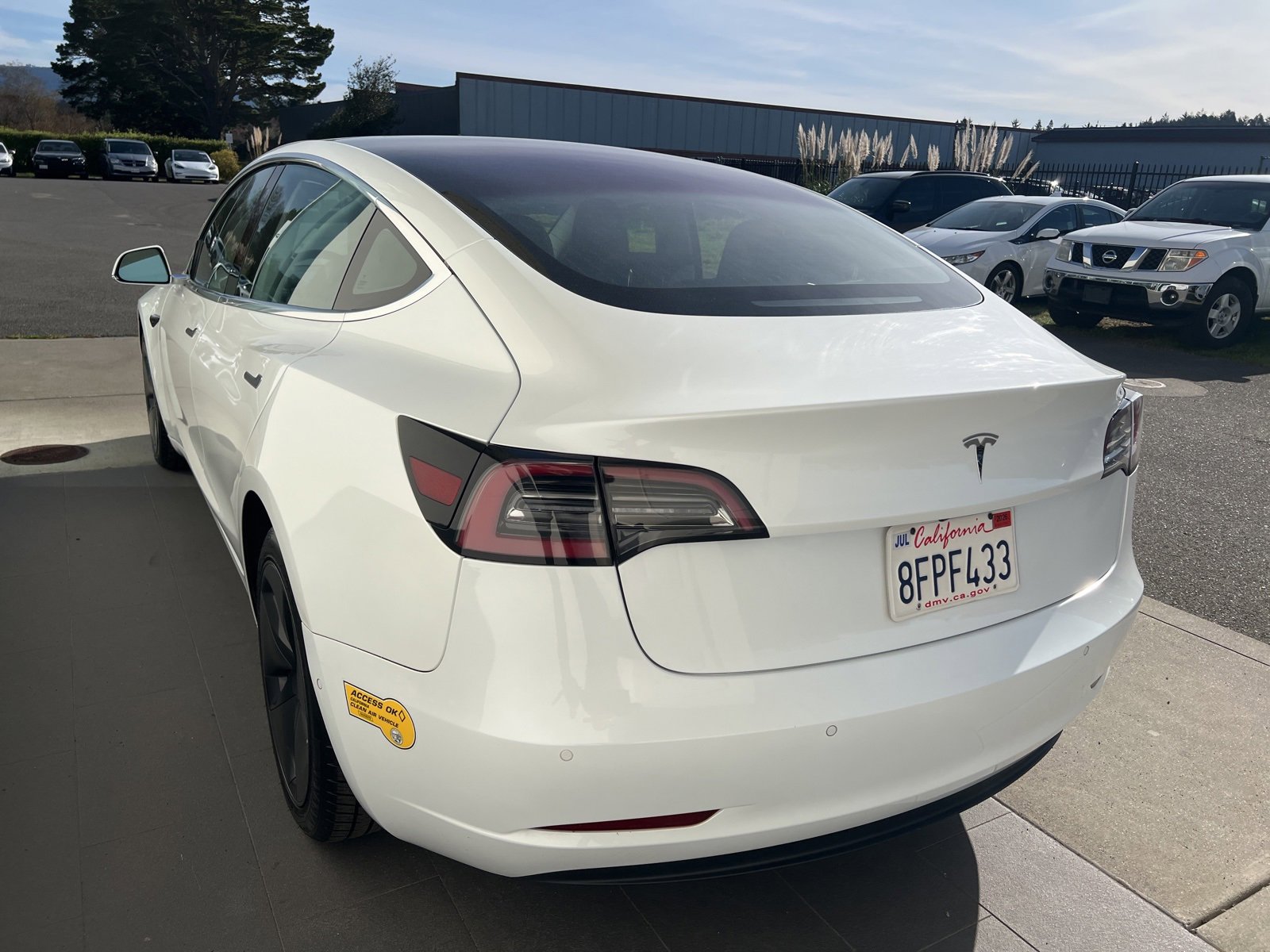 Used 2018 Tesla Model 3 Long Range image 4