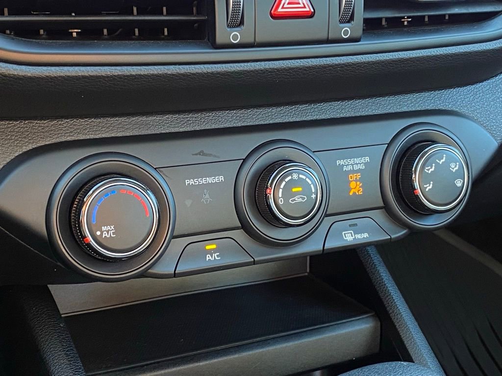 Certified 2024 Kia Forte LXS w/ LXS Technology Package FWD image 16
