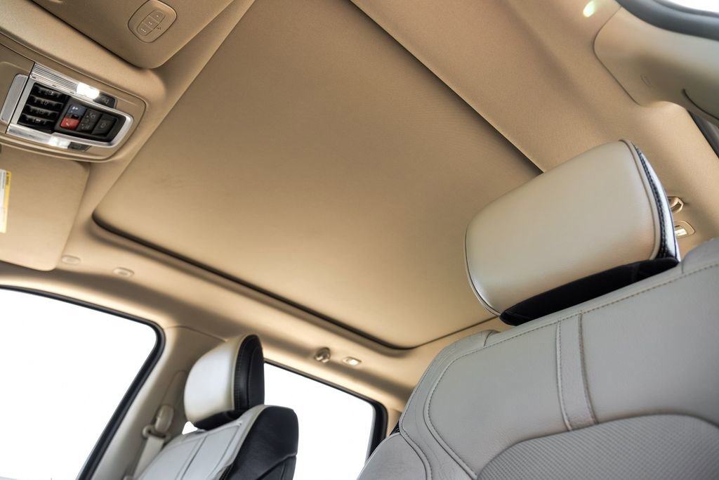 Used 2020 RAM 1500 Limited image 32