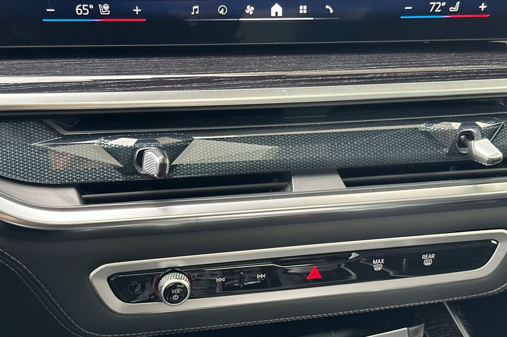 New 2026 BMW X7 xDrive40i w/ Executive Package image 25