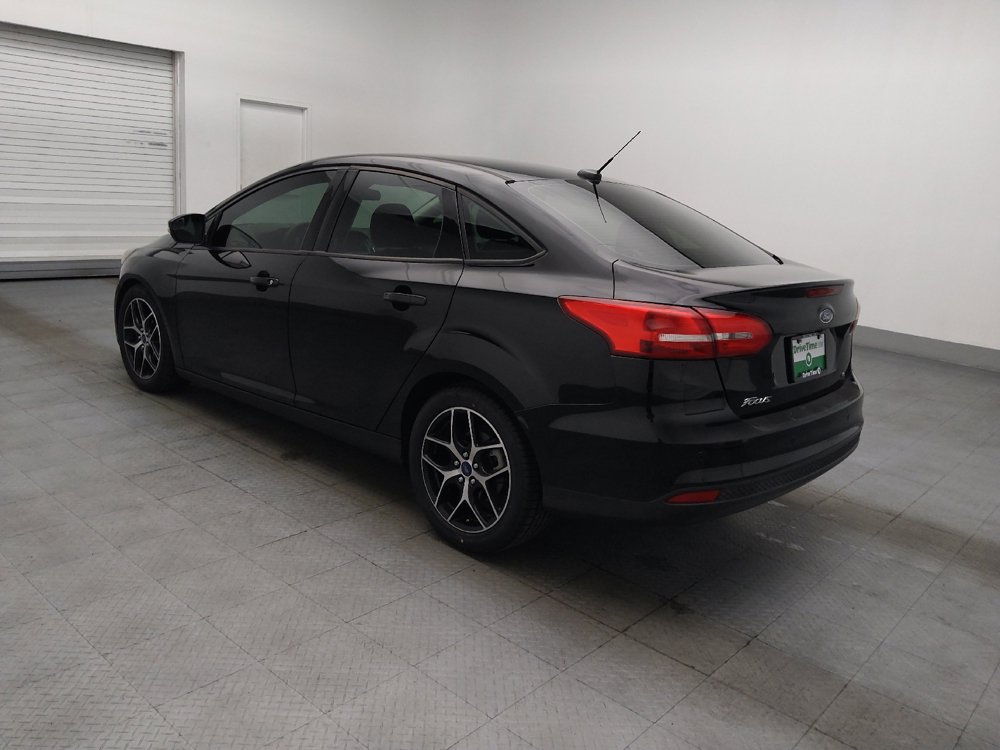Used 2017 Ford Focus SEL FWD image 3