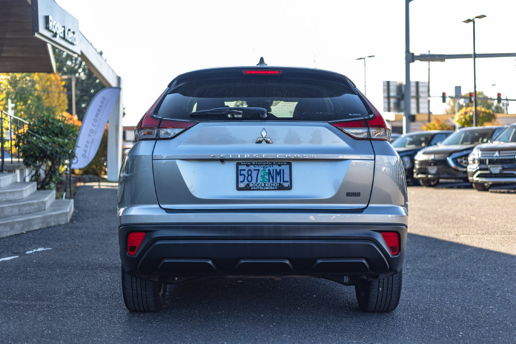 Used 2023 Mitsubishi Eclipse Cross LE AWD/4WD image 8