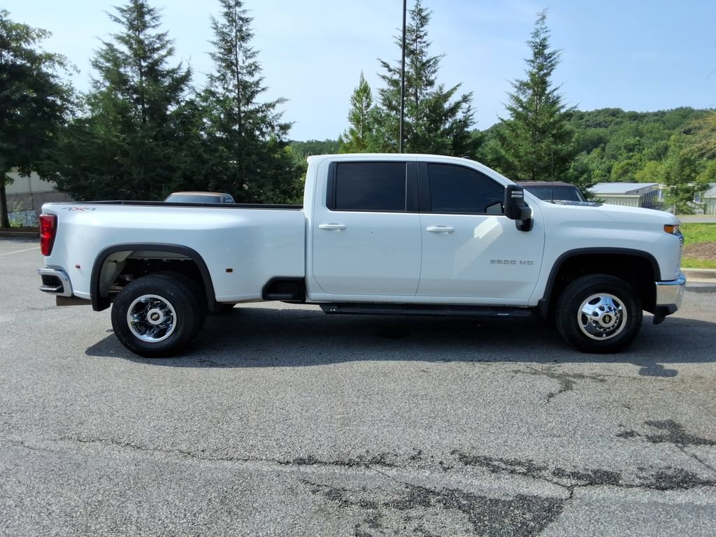 Certified 2022 Chevrolet Silverado 3500 LT w/ All Star Edition AWD/4WD image 4