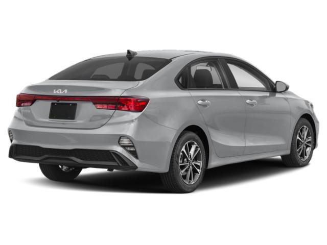 Used 2023 Kia Forte LXS w/ LXS Technology Package FWD image 2