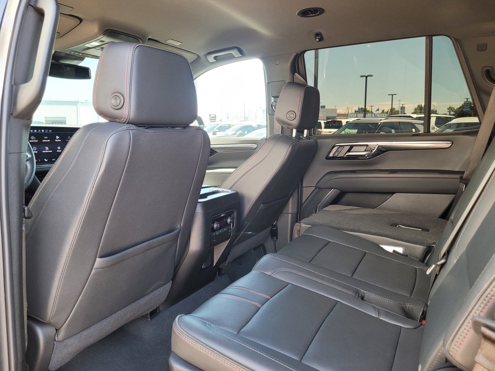 Used 2025 Chevrolet Tahoe RST w/ Comfort Package AWD/4WD image 15