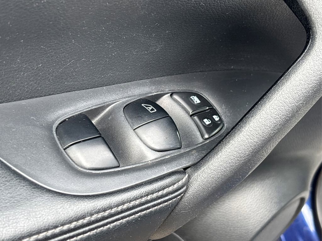 Used 2020 Nissan Rogue SV AWD/4WD image 31