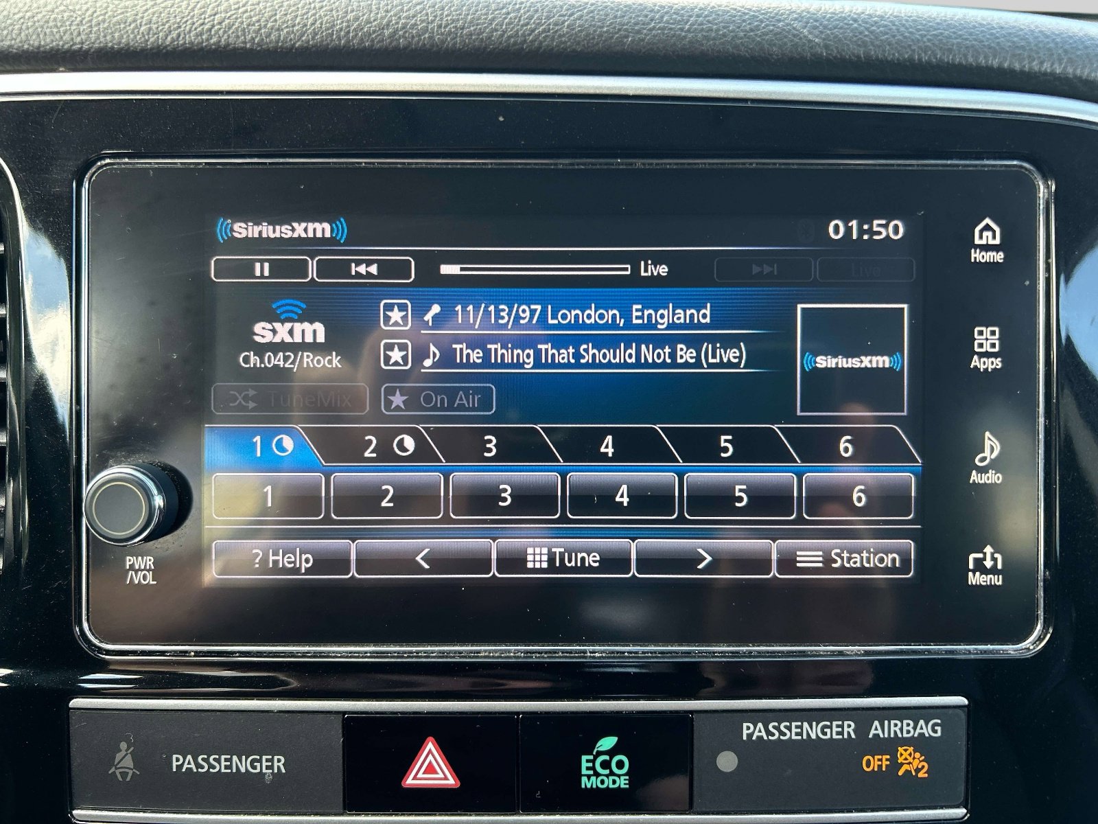 Used 2019 Mitsubishi Outlander SE image 21