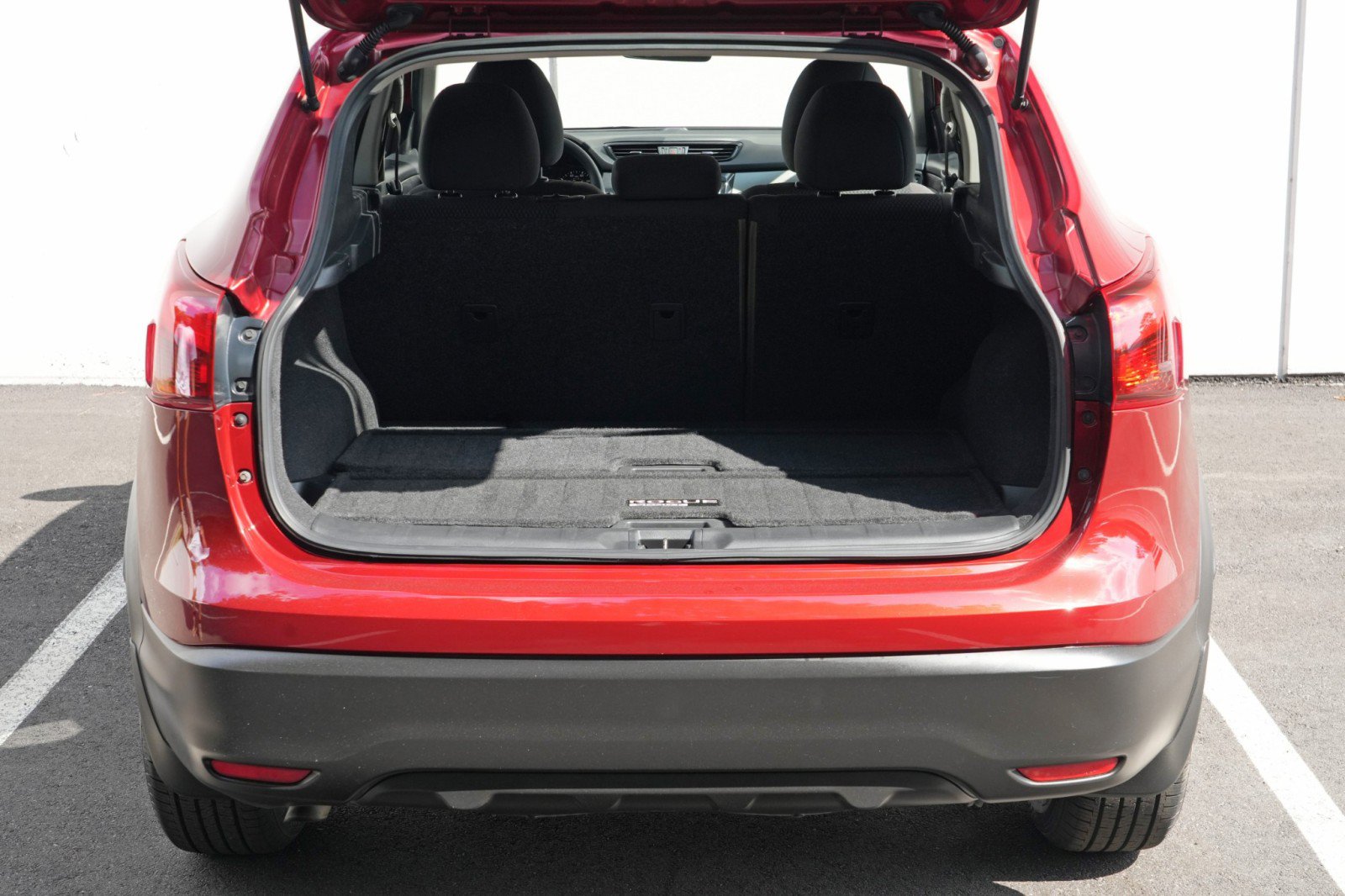 Used 2019 Nissan Rogue Sport S w/ Appearance Package FWD image 9