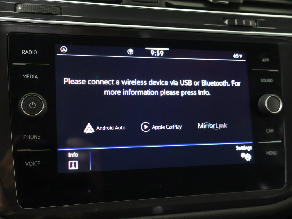 Used 2023 Volkswagen Tiguan SE FWD image 47