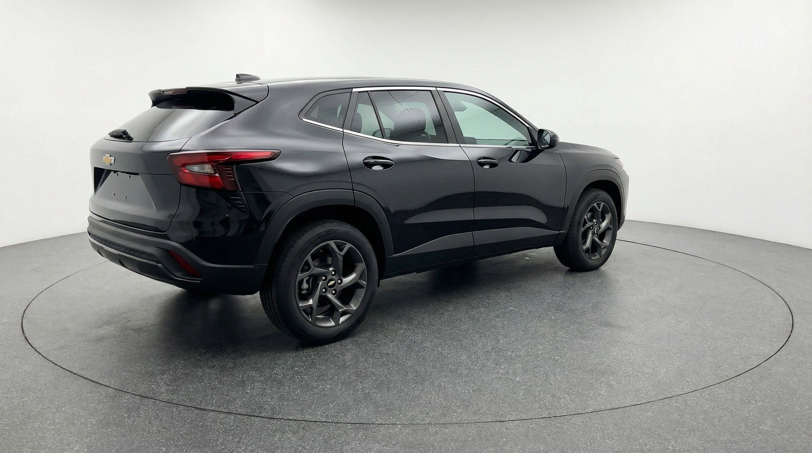 Used 2025 Chevrolet Trax LT w/ LT Convenience Package FWD image 9