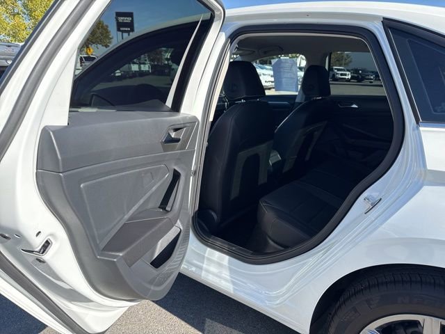 Used 2024 Volkswagen Jetta SE image 26