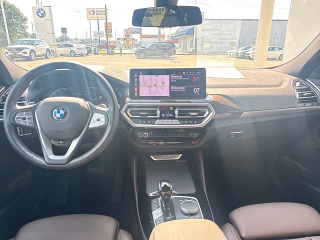 Used 2023 BMW X4 xDrive30i w/ Premium Package AWD/4WD image 11