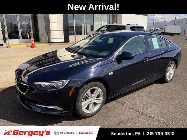 Used 2018 Buick Regal Preferred image 1