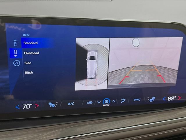 Used 2025 Chevrolet Suburban Z71 w/ Comfort Package image 15