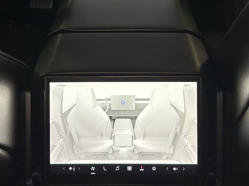 Used 2024 Tesla Cybertruck AWD Crew Cab image 34