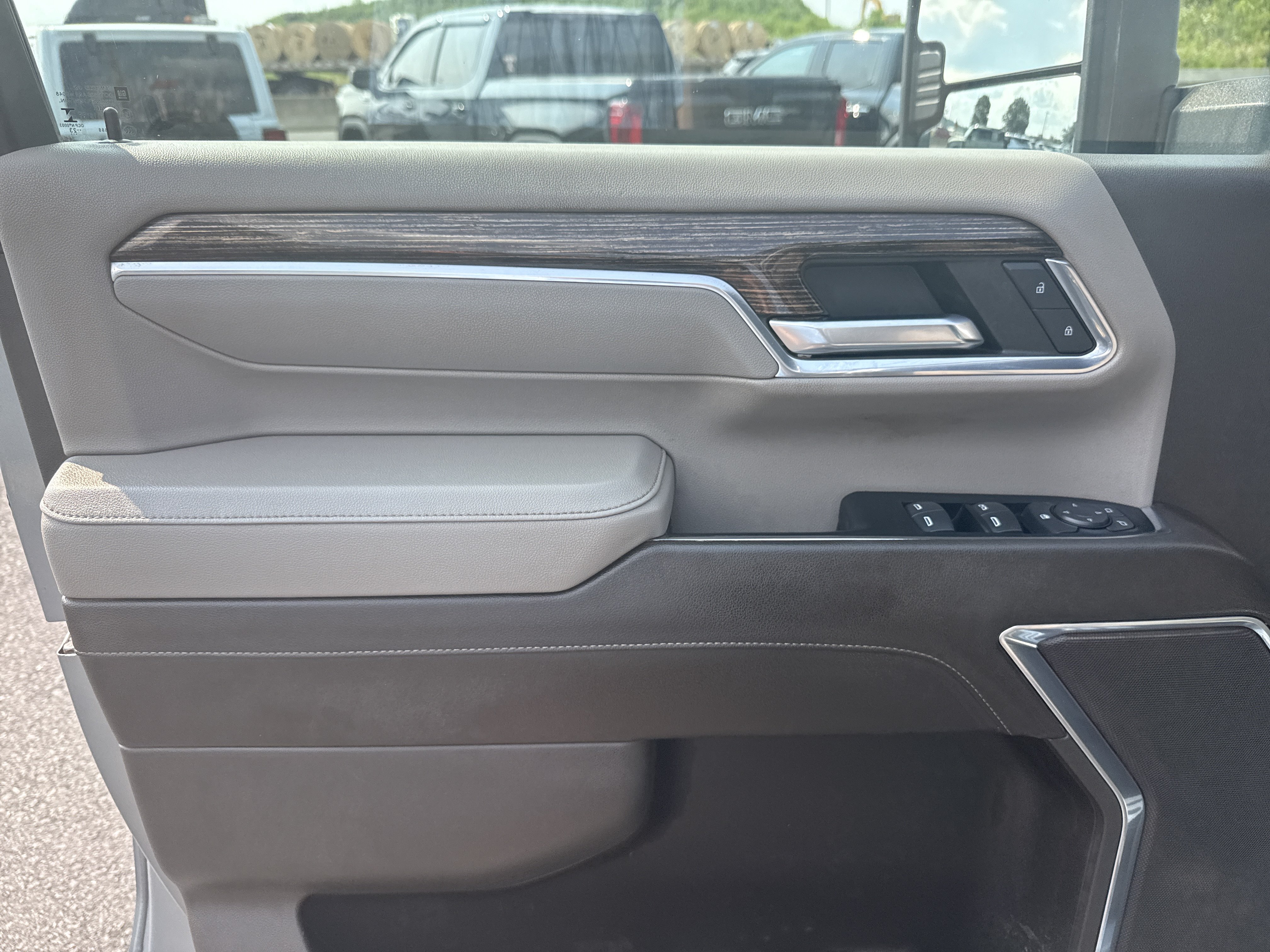 Used 2024 GMC Sierra 2500 SLE w/ SLE Convenience Package AWD/4WD image 16