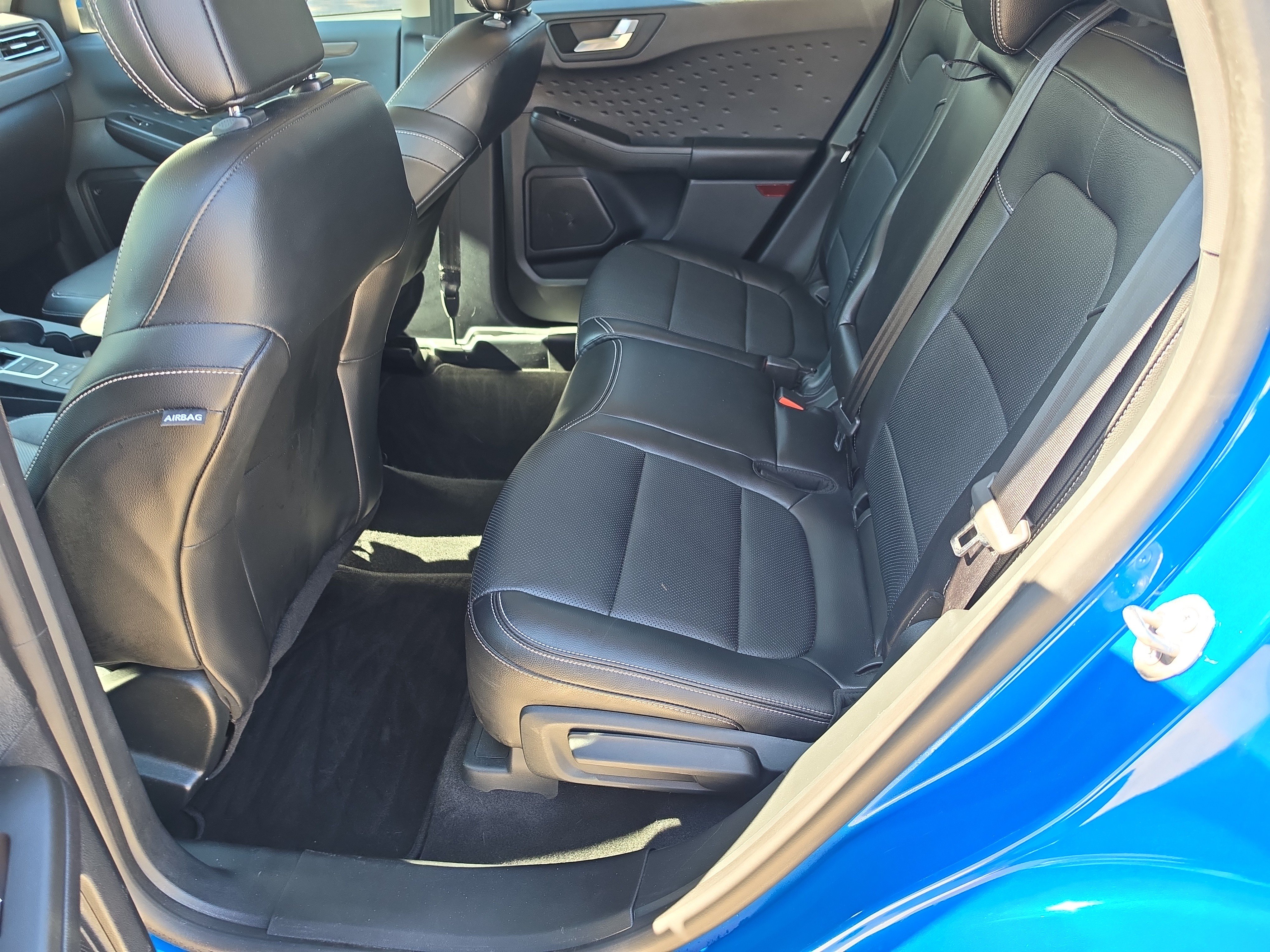 Used 2020 Ford Escape Titanium FWD image 17