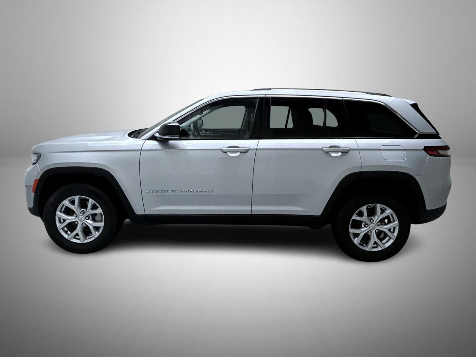 Used 2023 Jeep Grand Cherokee Limited AWD/4WD image 8