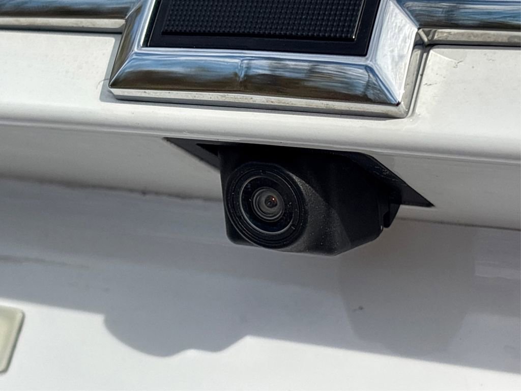 Used 2021 Chevrolet Trax LT w/ Sport Edition image 15