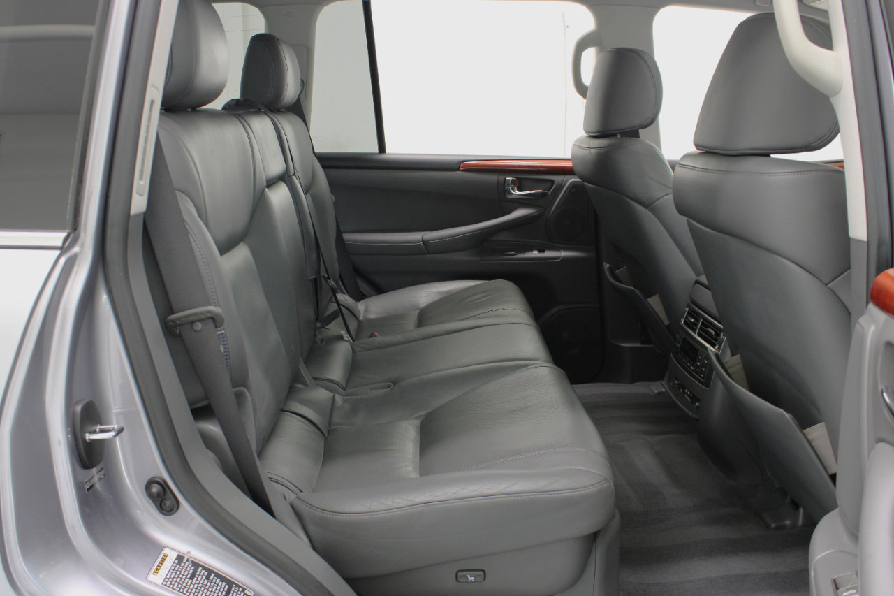 Used 2009 Lexus LX 570 4WD image 47