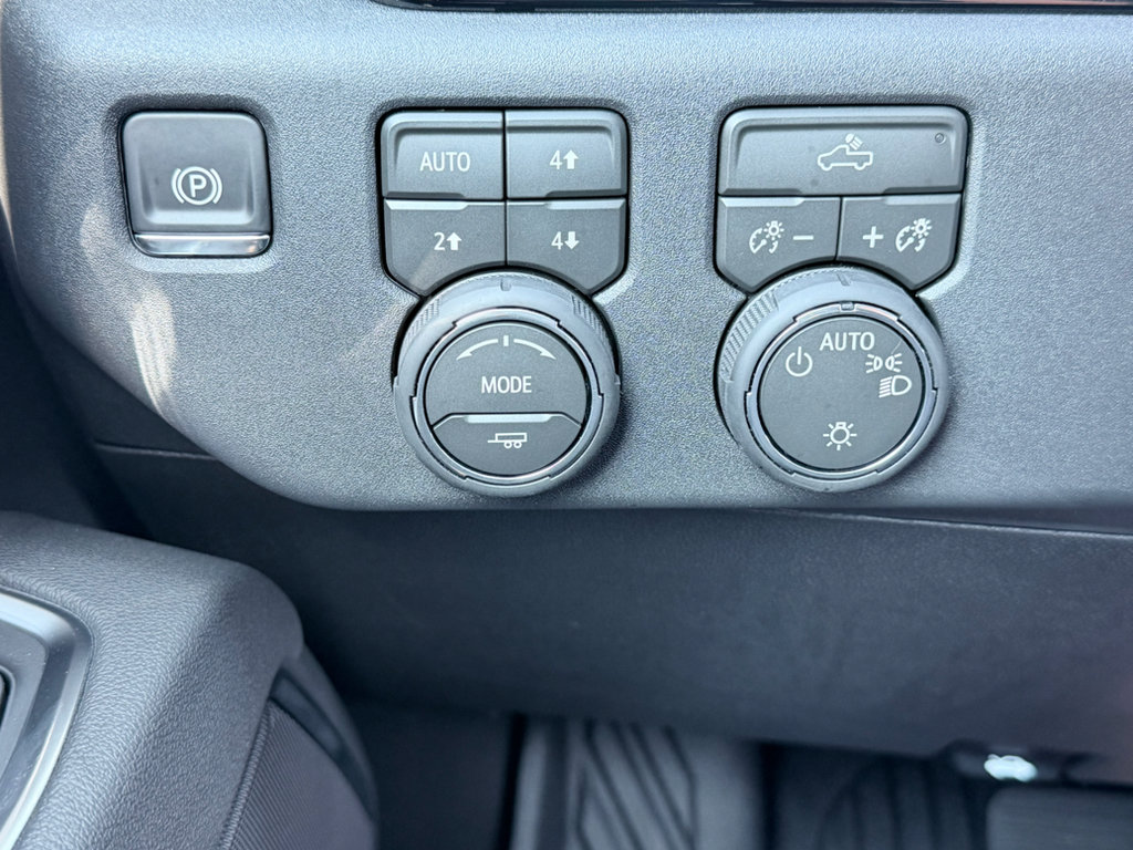 New 2026 Chevrolet Silverado 1500 LT AWD/4WD image 12