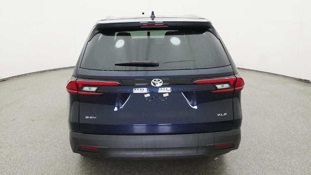 New 2026 Toyota Grand Highlander XLE FWD image 7