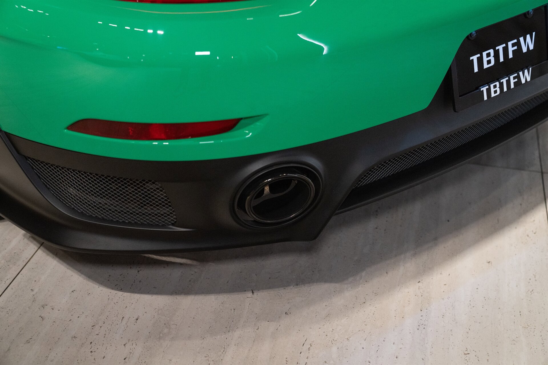 Used 2018 Porsche 911 GT2 RS RWD image 18