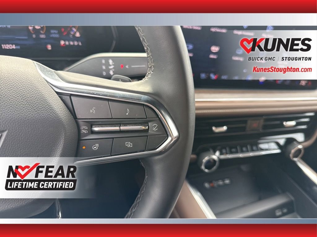 Used 2025 Chevrolet Suburban High Country AWD/4WD image 25