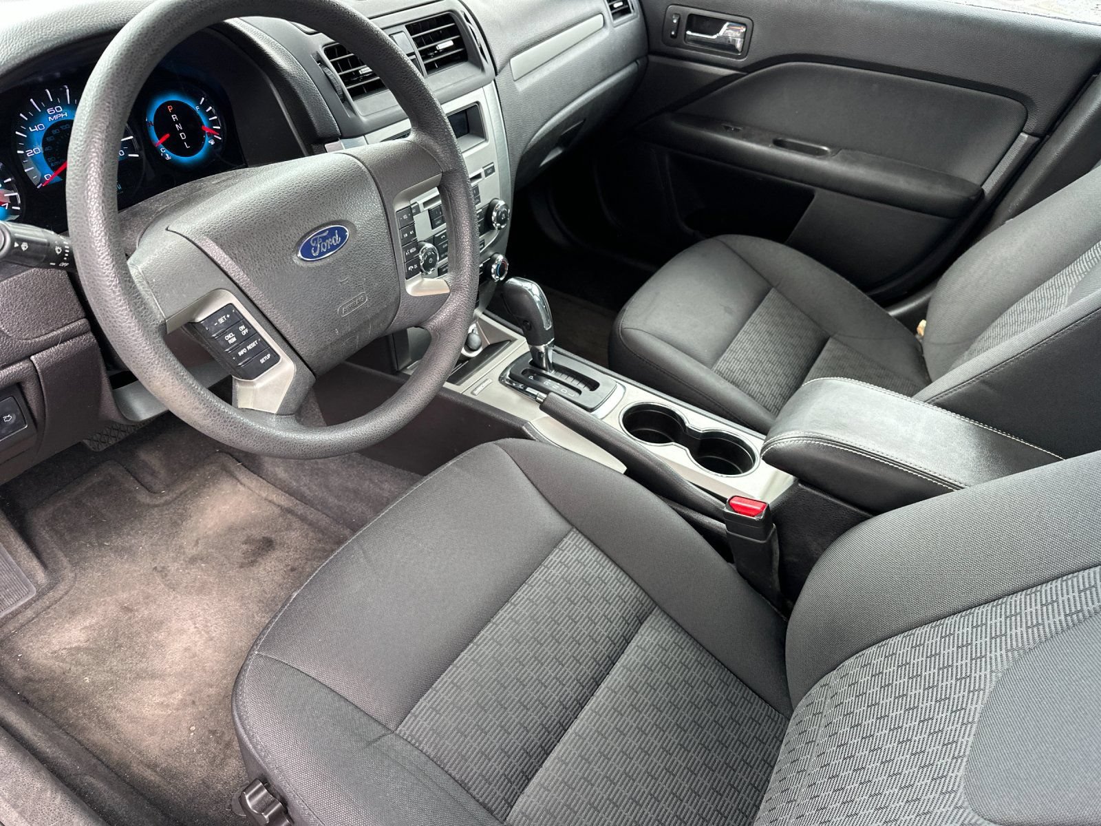 Used 2012 Ford Fusion SE FWD image 9