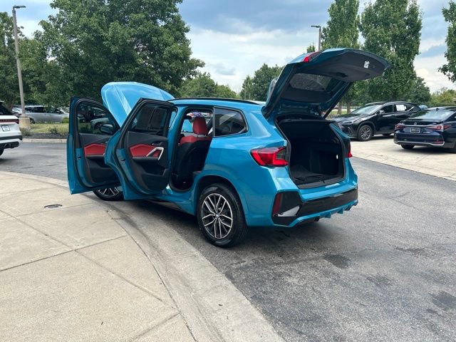 Used 2023 BMW X1 xDrive28i w/ M Sport Package AWD/4WD image 12