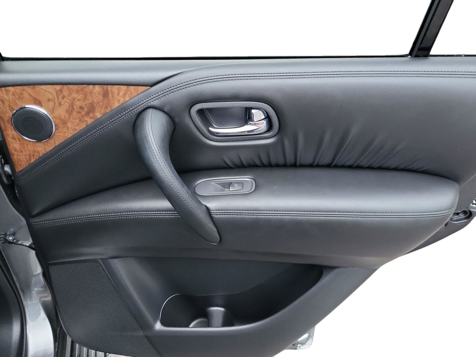 Used 2024 Nissan Armada SL w/ Captain's Chairs Package image 25