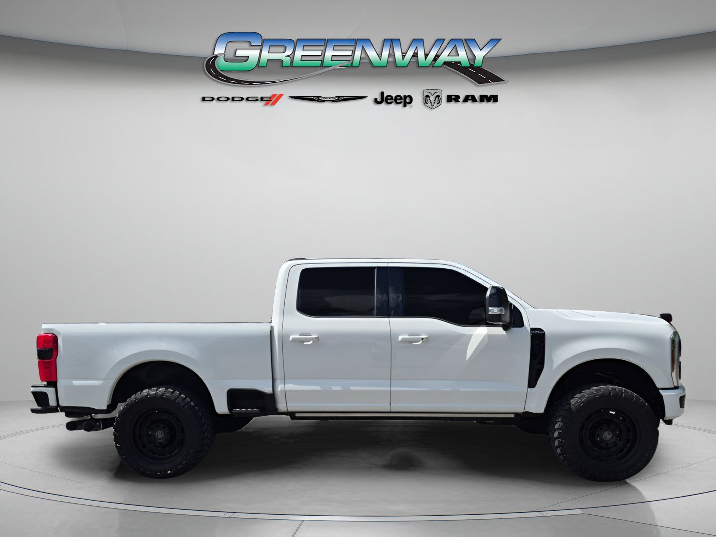 Used 2026 Ford F250 Platinum AWD/4WD image 4