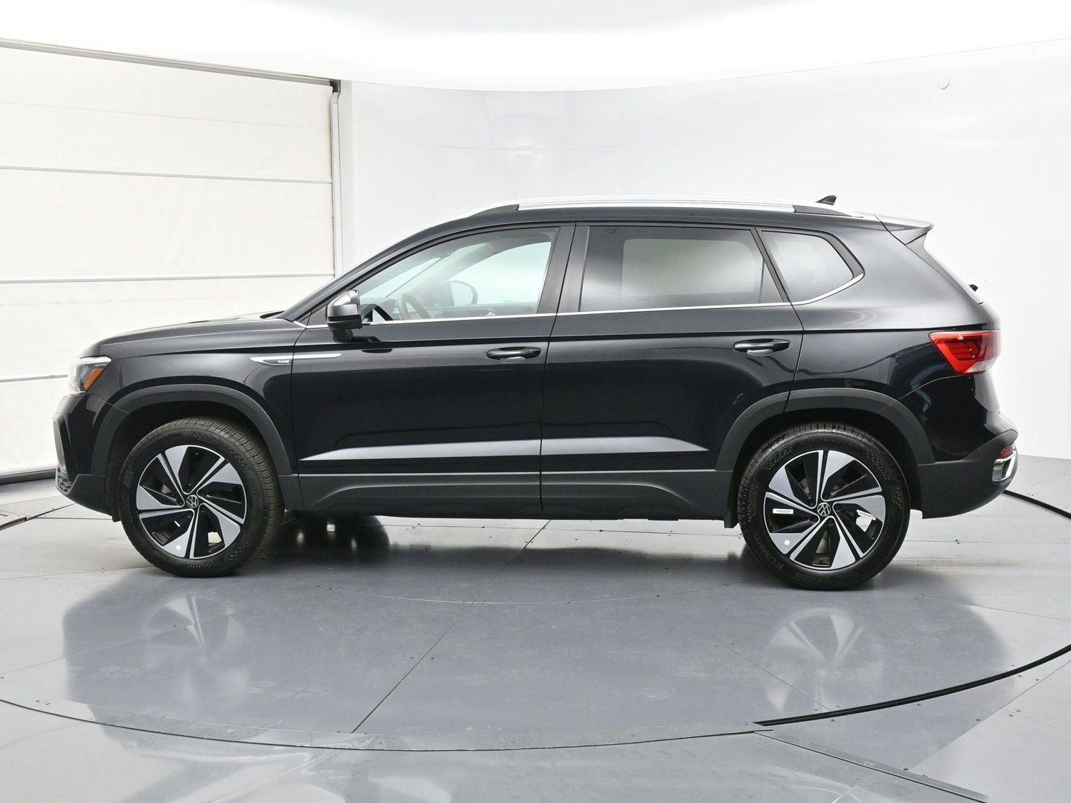 Used 2024 Volkswagen Taos SE image 23