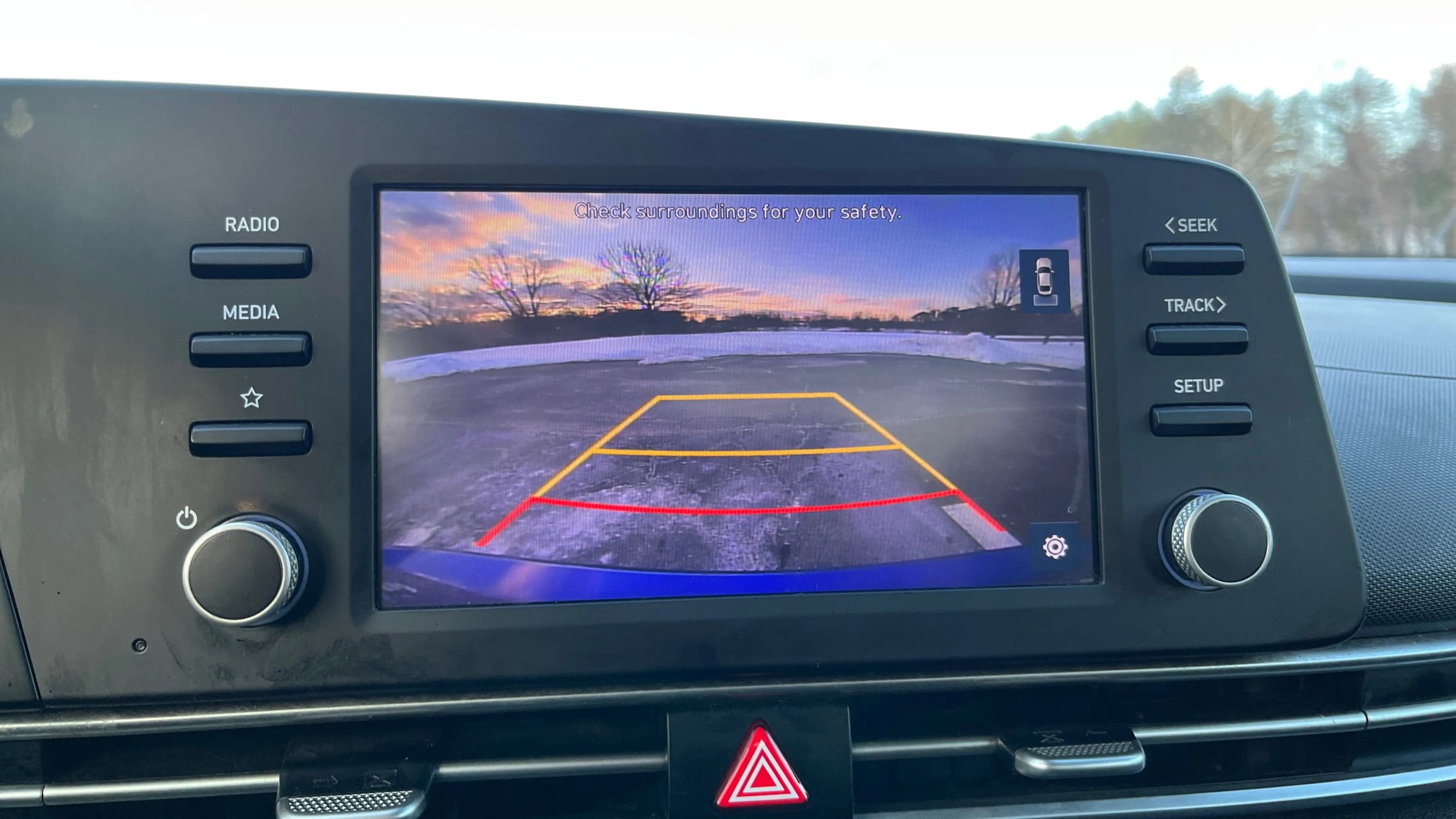 Used 2021 Hyundai Elantra SE image 21