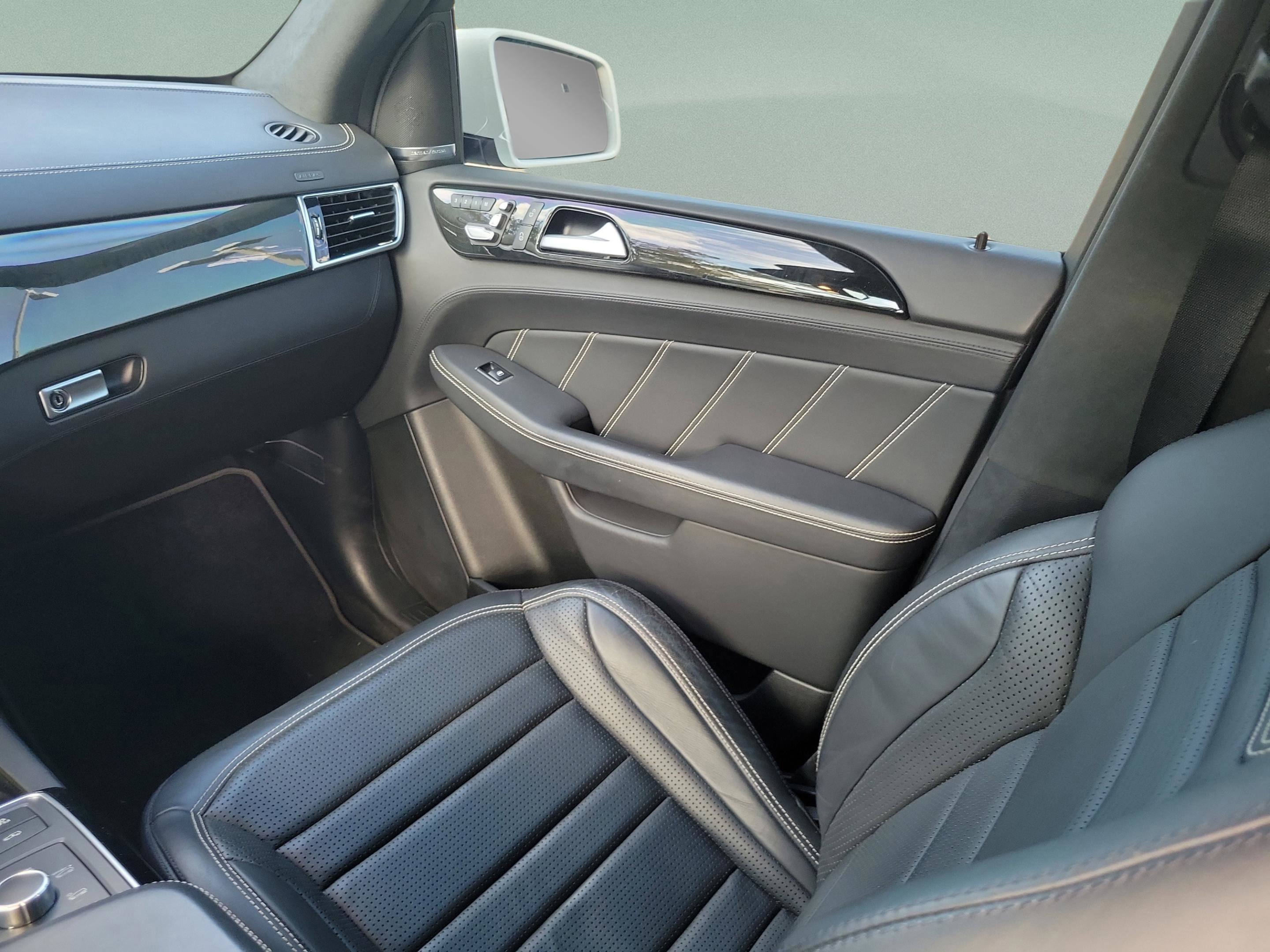 Used 2018 Mercedes-Benz GLE 63 AMG 4MATIC image 13