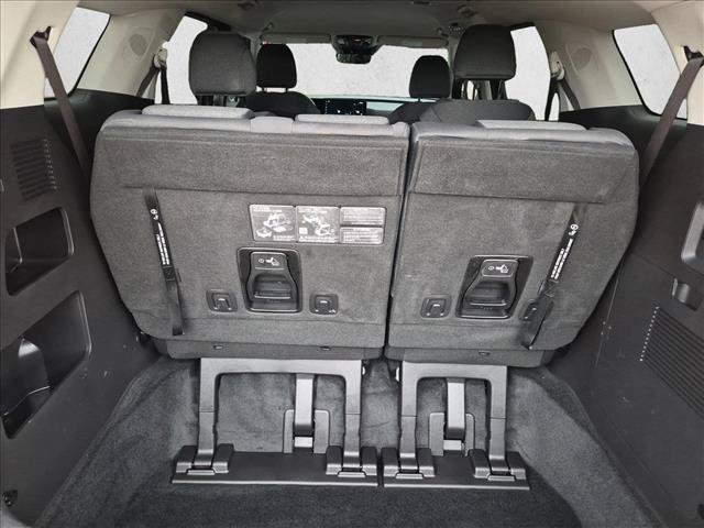 Used 2026 Kia Carnival LX FWD image 6